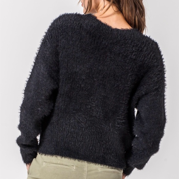 NWT!💕 Long Sleeve Fuzzy Sweater Cardigan - Picture 3 of 5